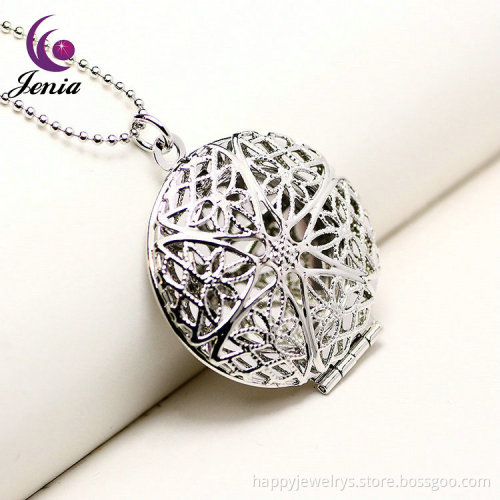 Jenia Unisex Pendant Locket Gold Plated Fashion Carve Star Pendant Necklace